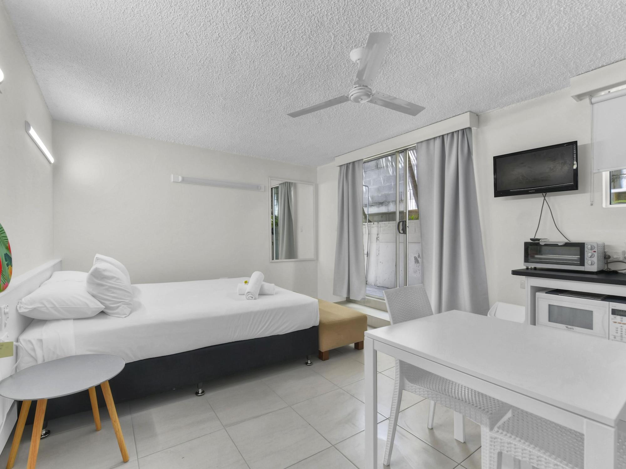 Camden Motor Inn Mermaid Beach Extérieur photo
