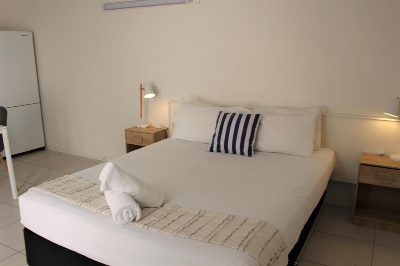 Camden Motor Inn Mermaid Beach Extérieur photo
