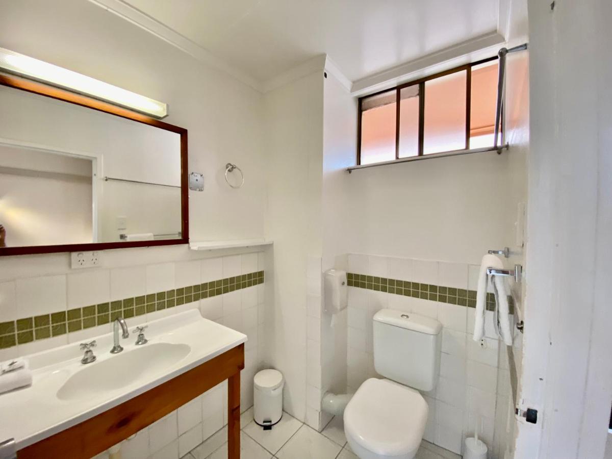 Camden Motor Inn Mermaid Beach Extérieur photo