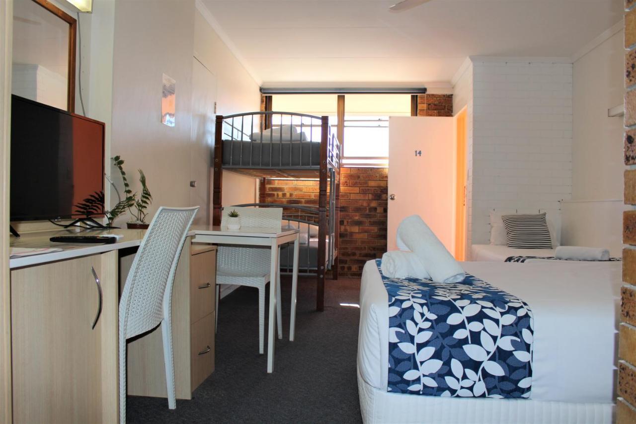 Camden Motor Inn Mermaid Beach Extérieur photo
