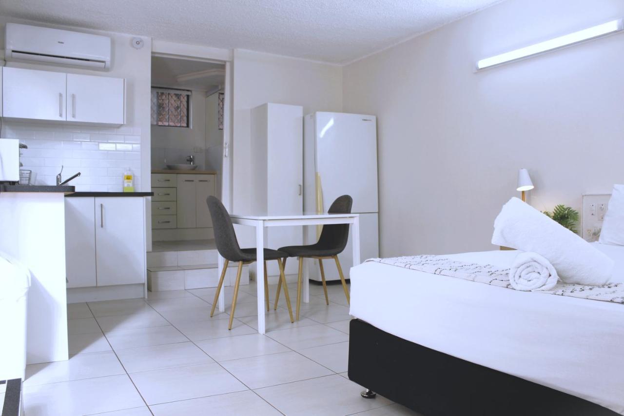 Camden Motor Inn Mermaid Beach Extérieur photo