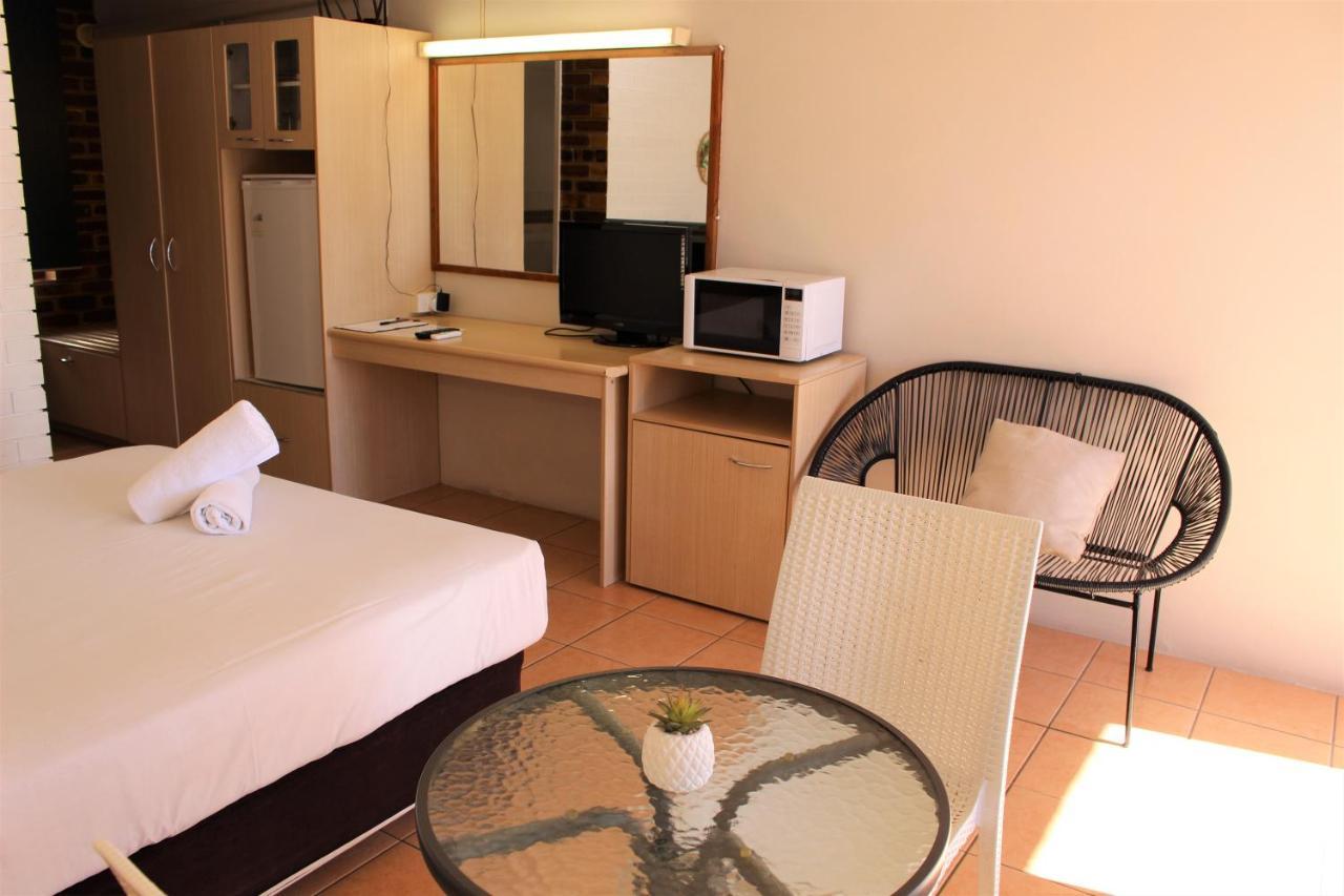 Camden Motor Inn Mermaid Beach Extérieur photo
