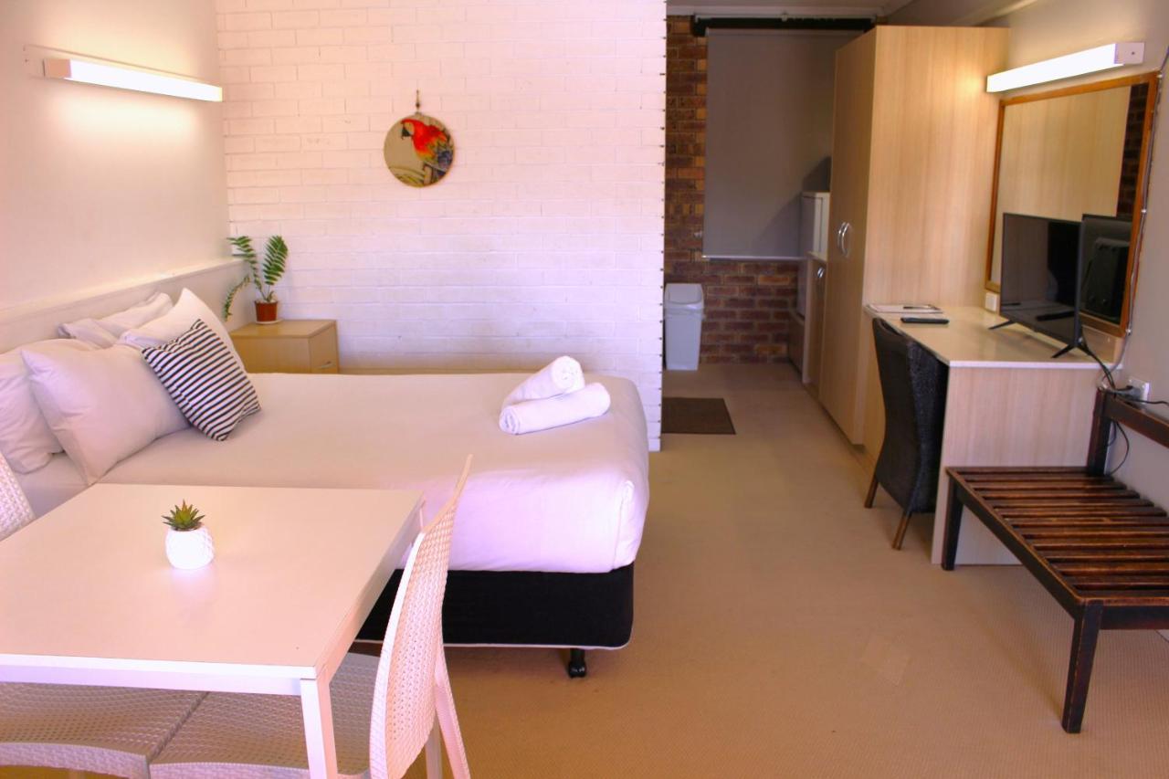 Camden Motor Inn Mermaid Beach Extérieur photo
