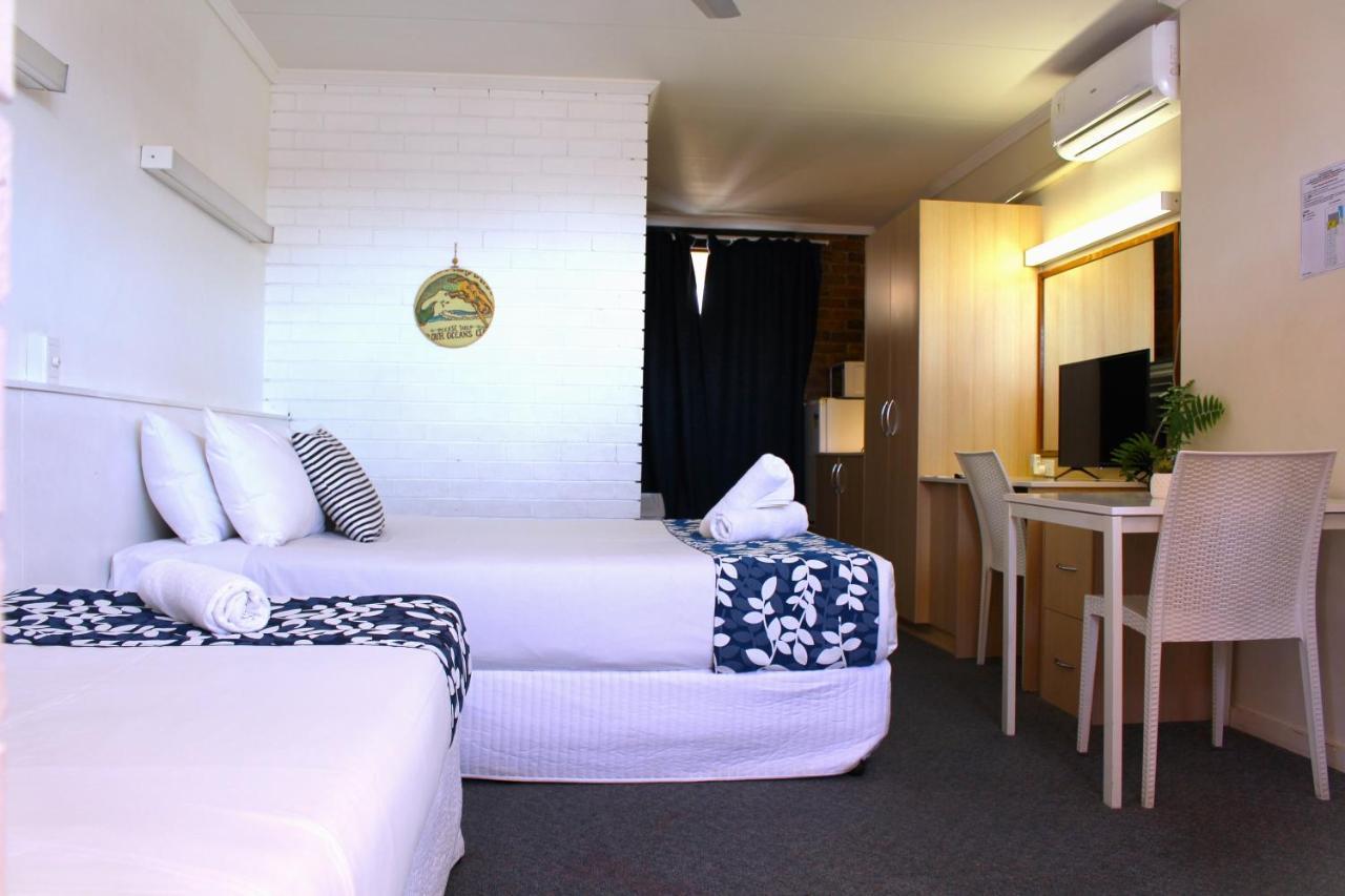 Camden Motor Inn Mermaid Beach Extérieur photo