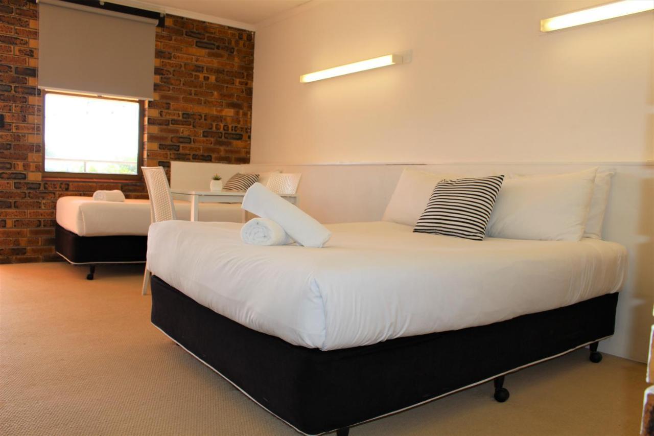 Camden Motor Inn Mermaid Beach Extérieur photo